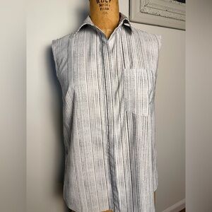 Athleta XS women’s black and white sleeveless blouse